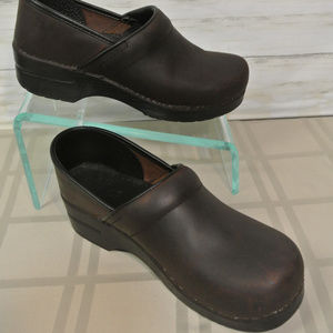 DANSKO Sz 41 10.5-11 Women Clogs Dark Brown Shoe